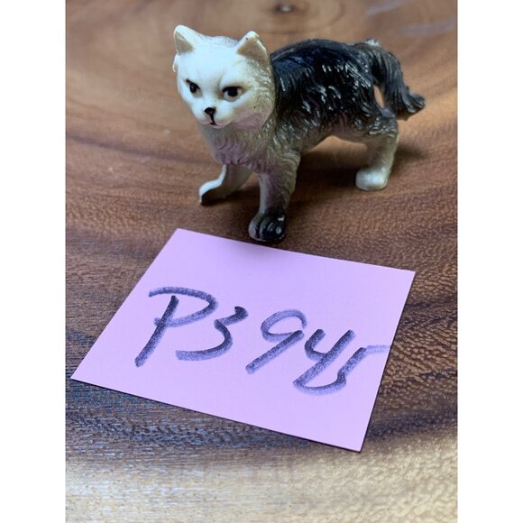 Vintage Miniature Hard Plastic Black & White Cat Figurine Collectible Decor - Picture 10 of 10